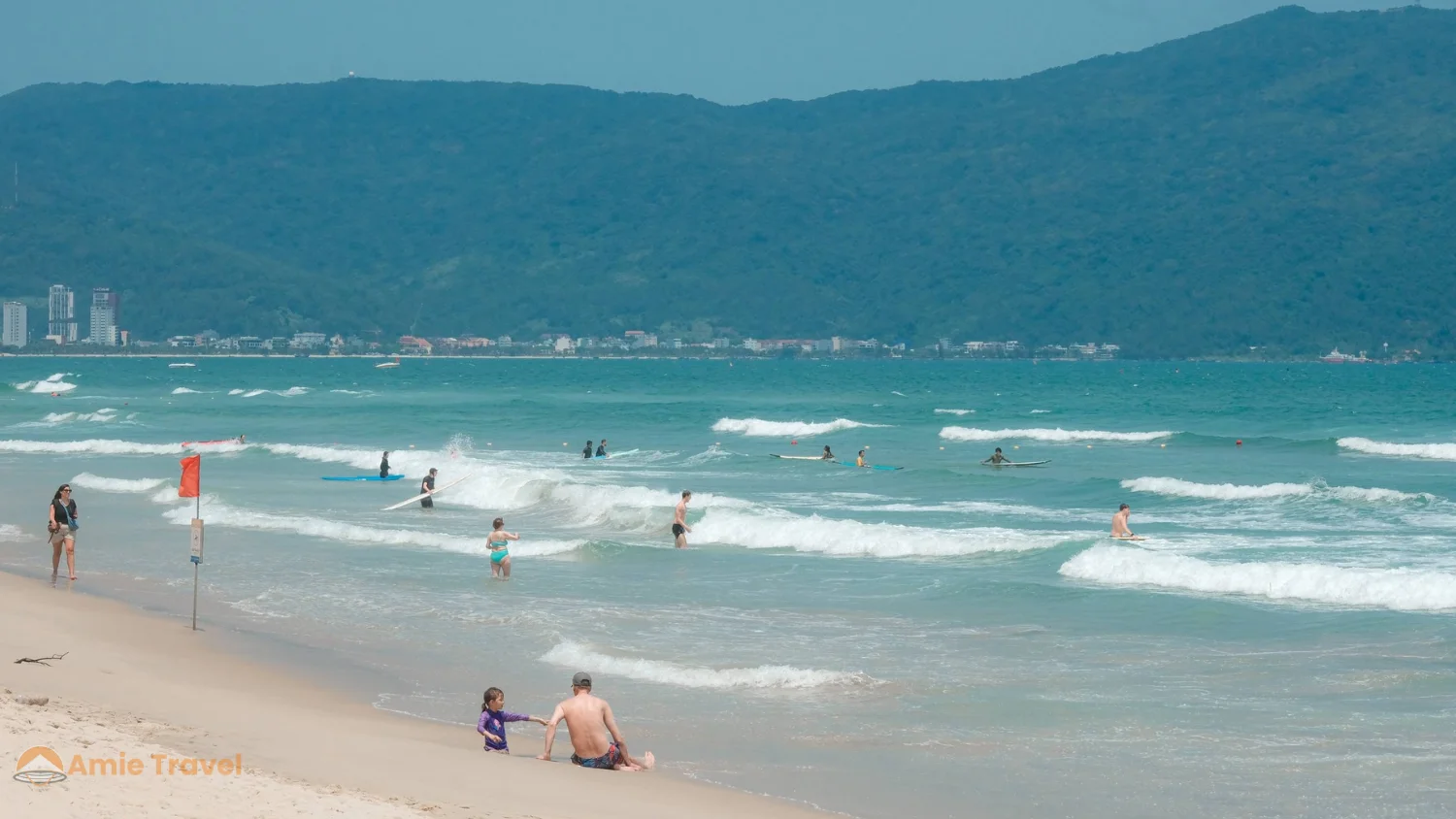 My Khe Beach Da Nang spring March April clear sky calm sea best time visit beach season