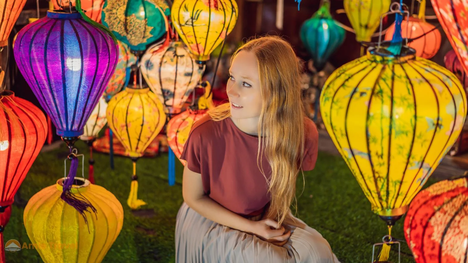 Hoi An Ancient Town lantern-lit streets in January,
cool dry weather perfect for walking the heritage
district in central Vietnam