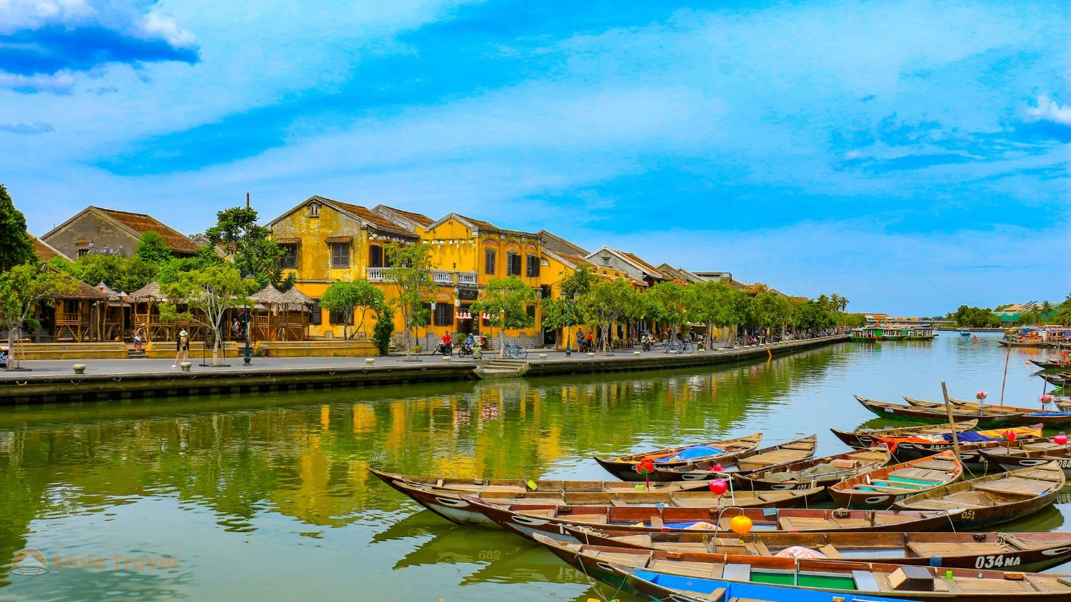 Hoi An Ancient Town March spring dry season clear sky best time visit Central Vietnam 2027
